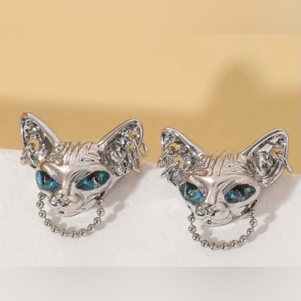 “Punk Bastet” Egyptian Goddess Sphynx Feline Hairless/Shorthair Cat Steel Studs - Picture 5 of 16